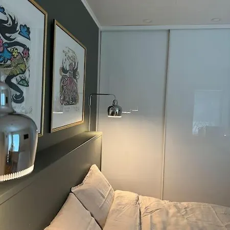 Arctic Elegance For Families